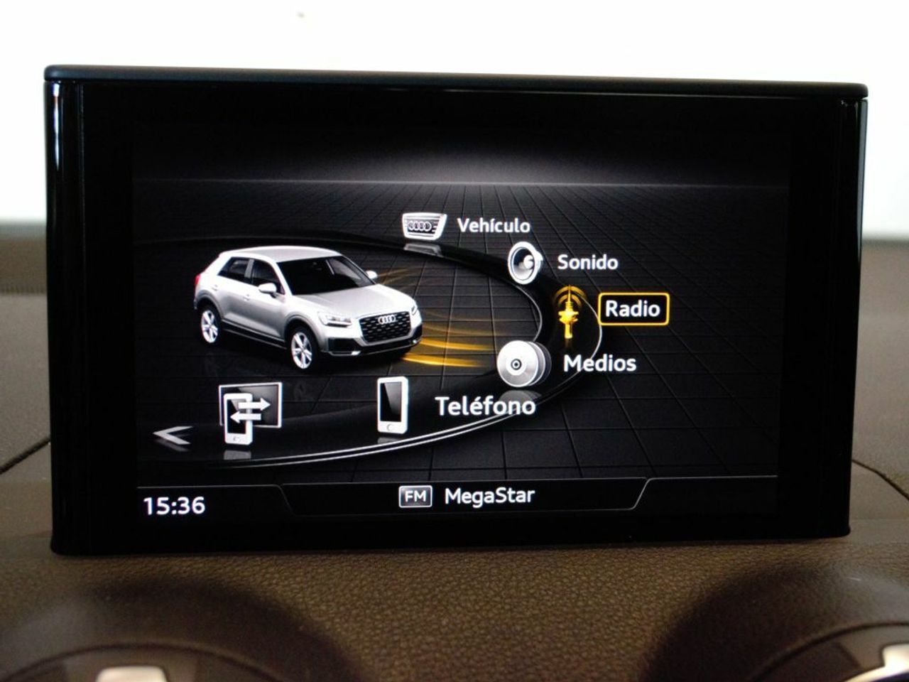 Foto Audi Q2 29