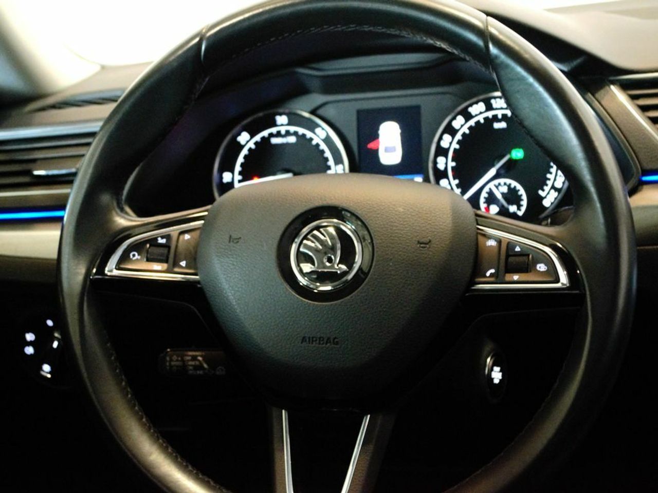 Foto Skoda Superb 24