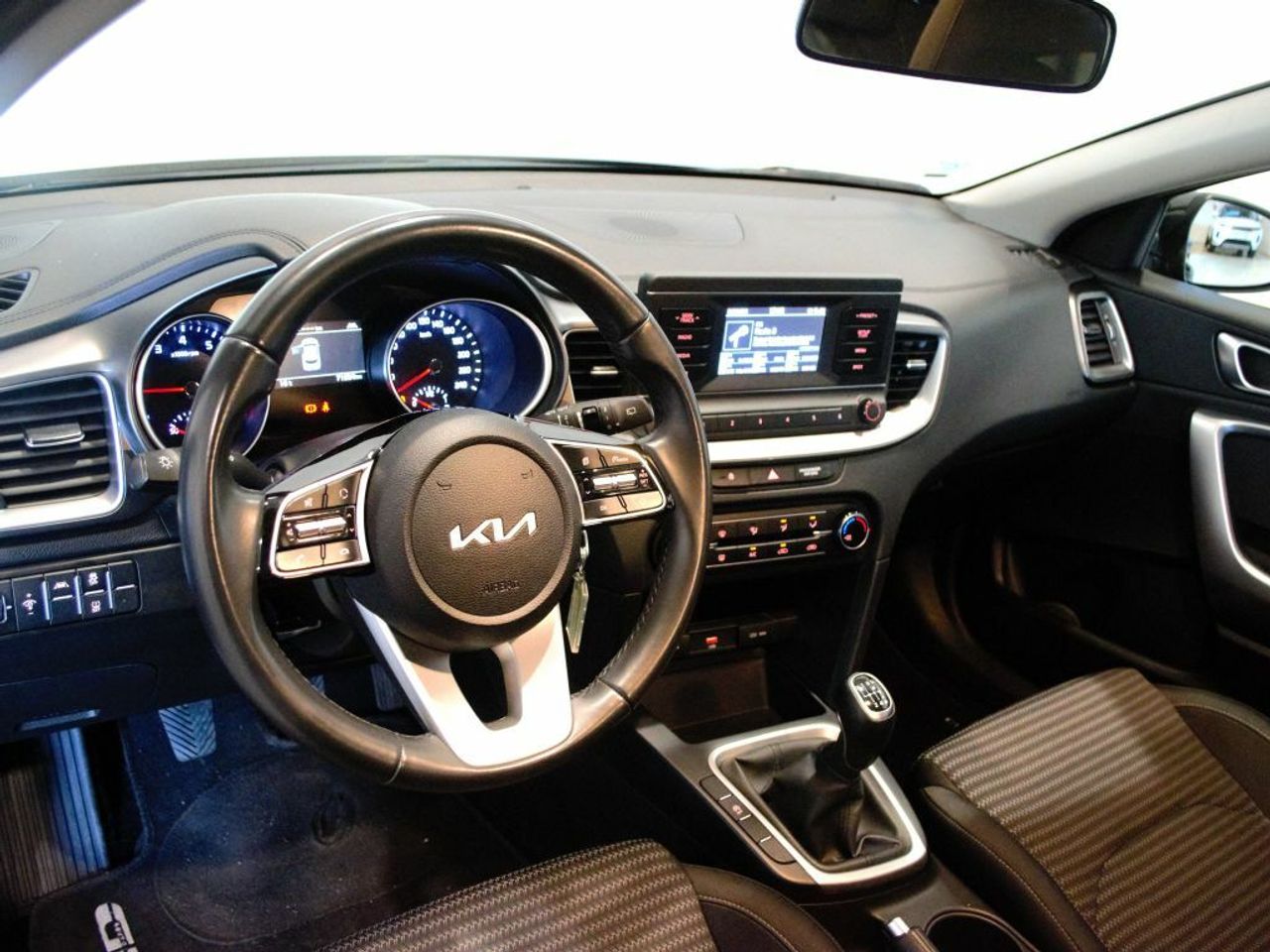 Foto Kia XCeed 15