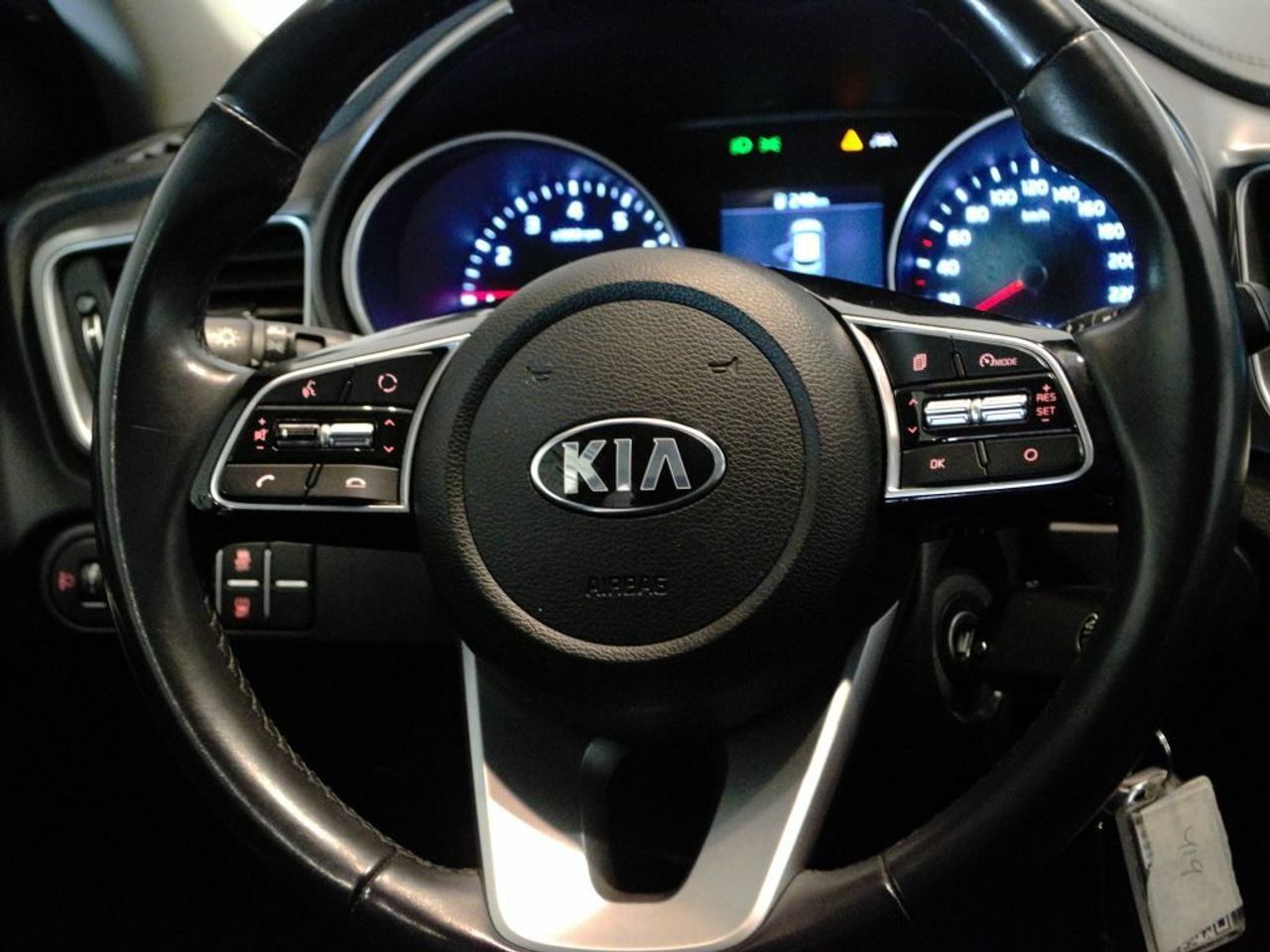 Foto Kia XCeed 17