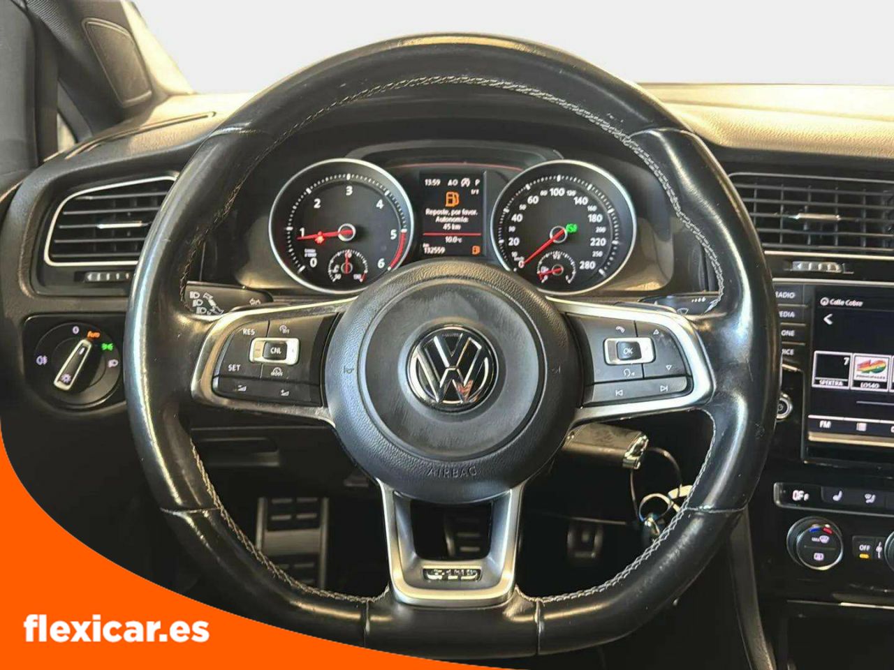 Foto Volkswagen Golf 13