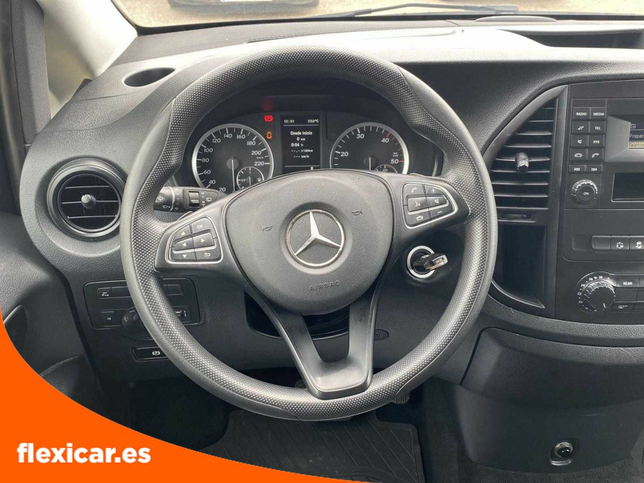 Foto Mercedes-Benz Vito 12