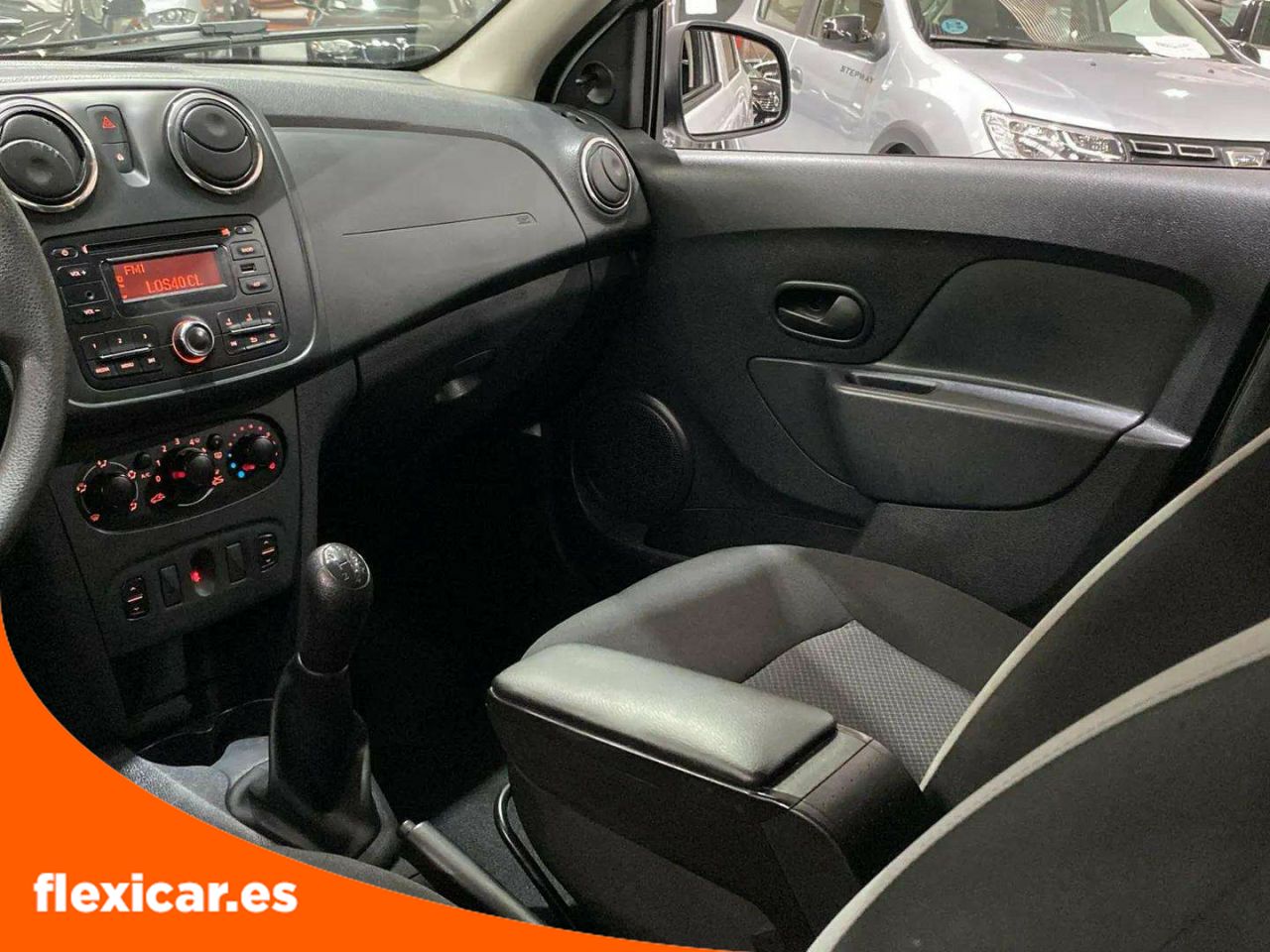 Foto Dacia Sandero 26