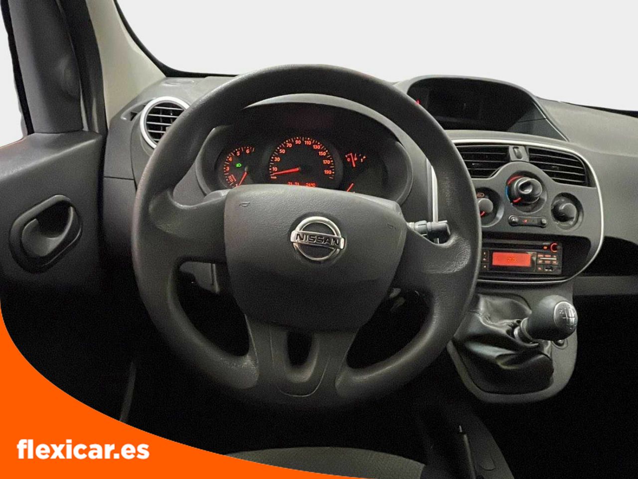 Foto Nissan NV250 12