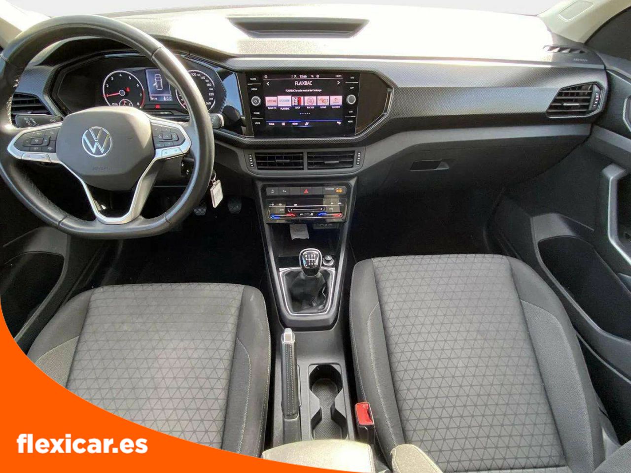 Foto Volkswagen T-Cross 12