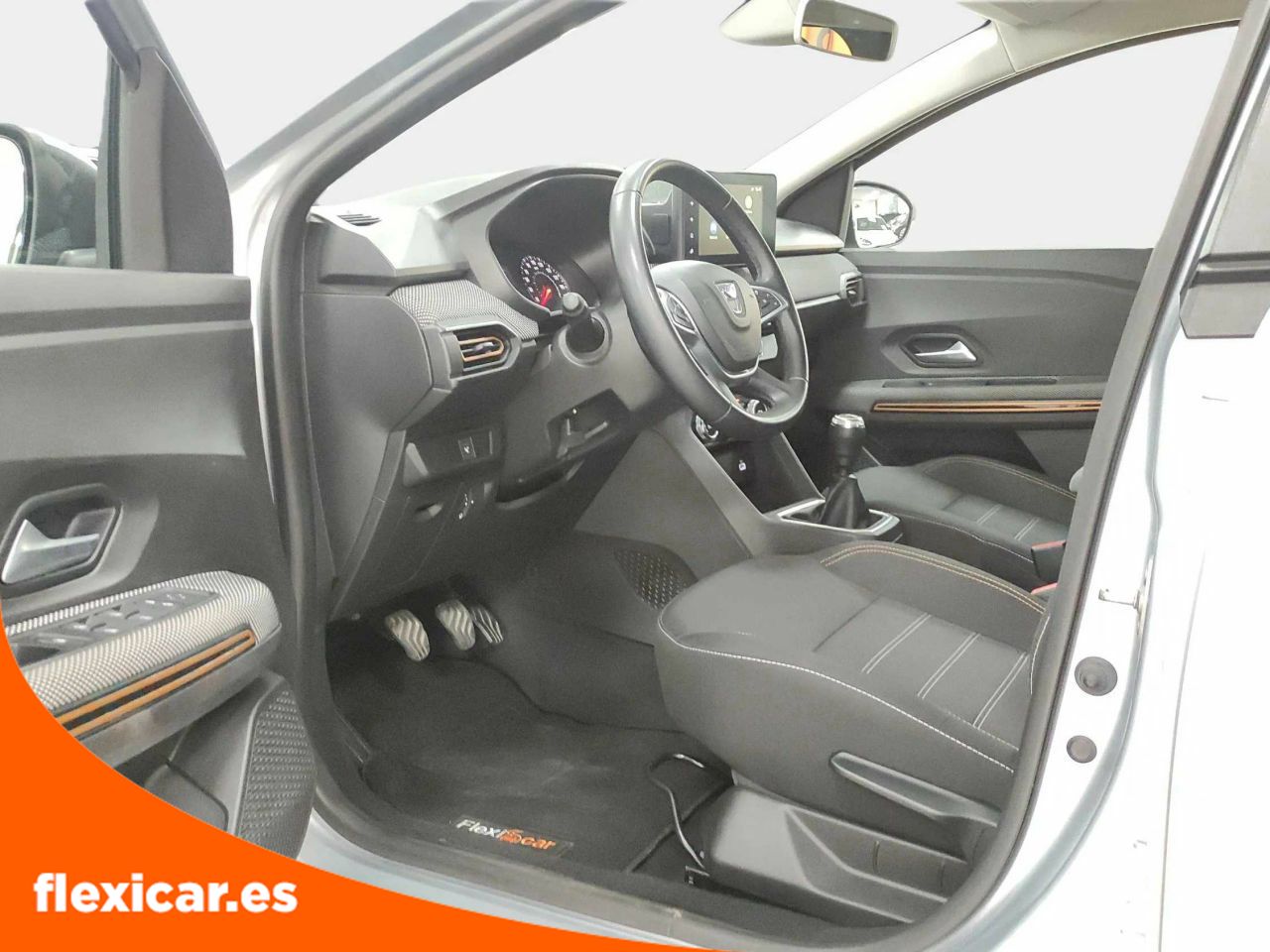 Foto Dacia Sandero 14