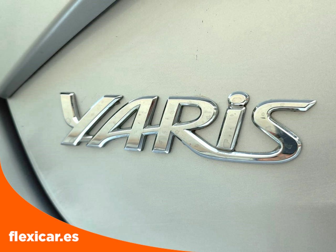 Foto Toyota Yaris 10