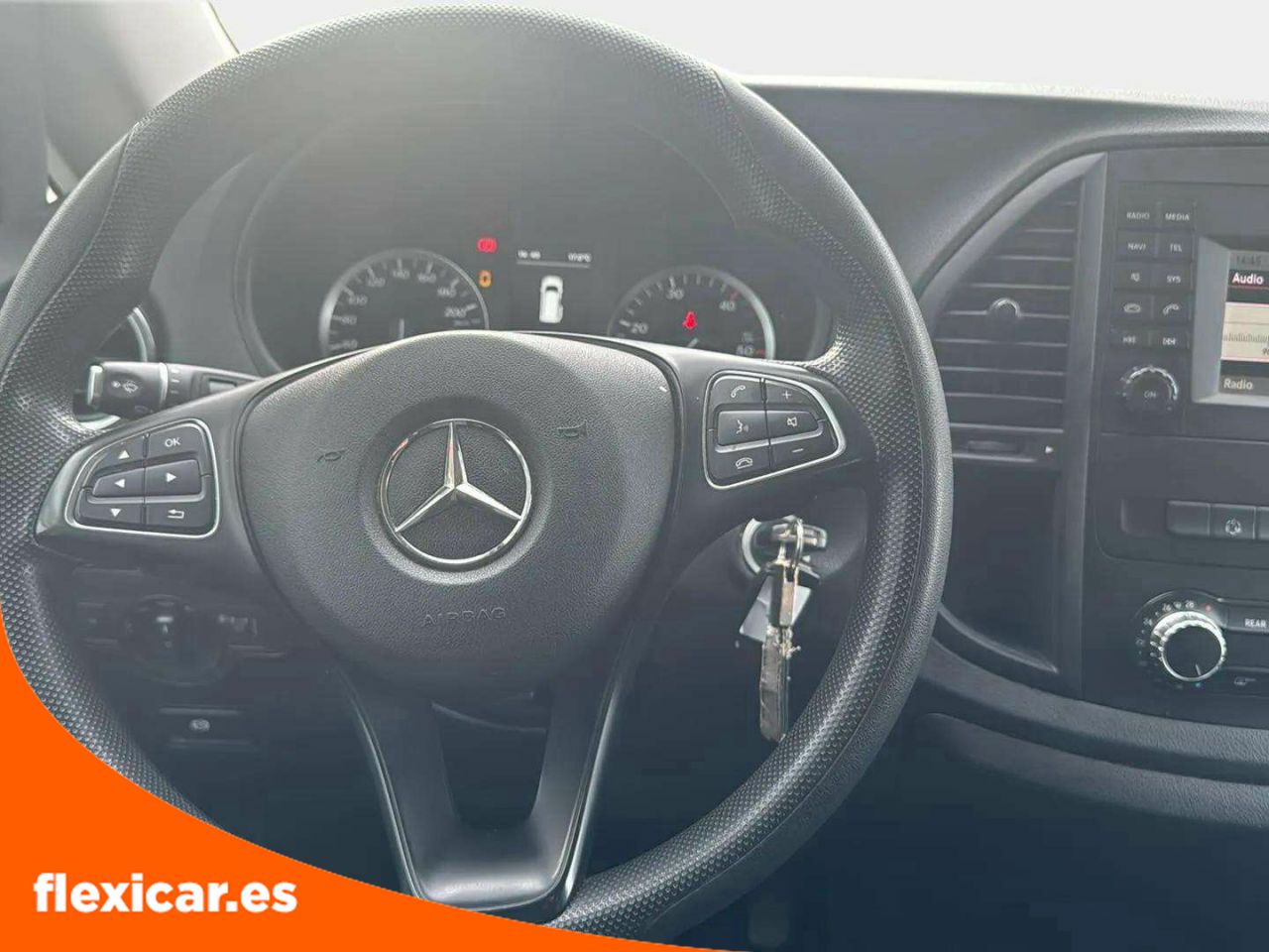 Foto Mercedes-Benz Vito 13