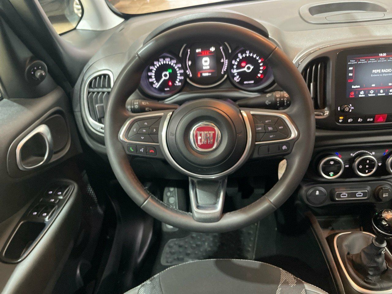 Foto Fiat 500L 11