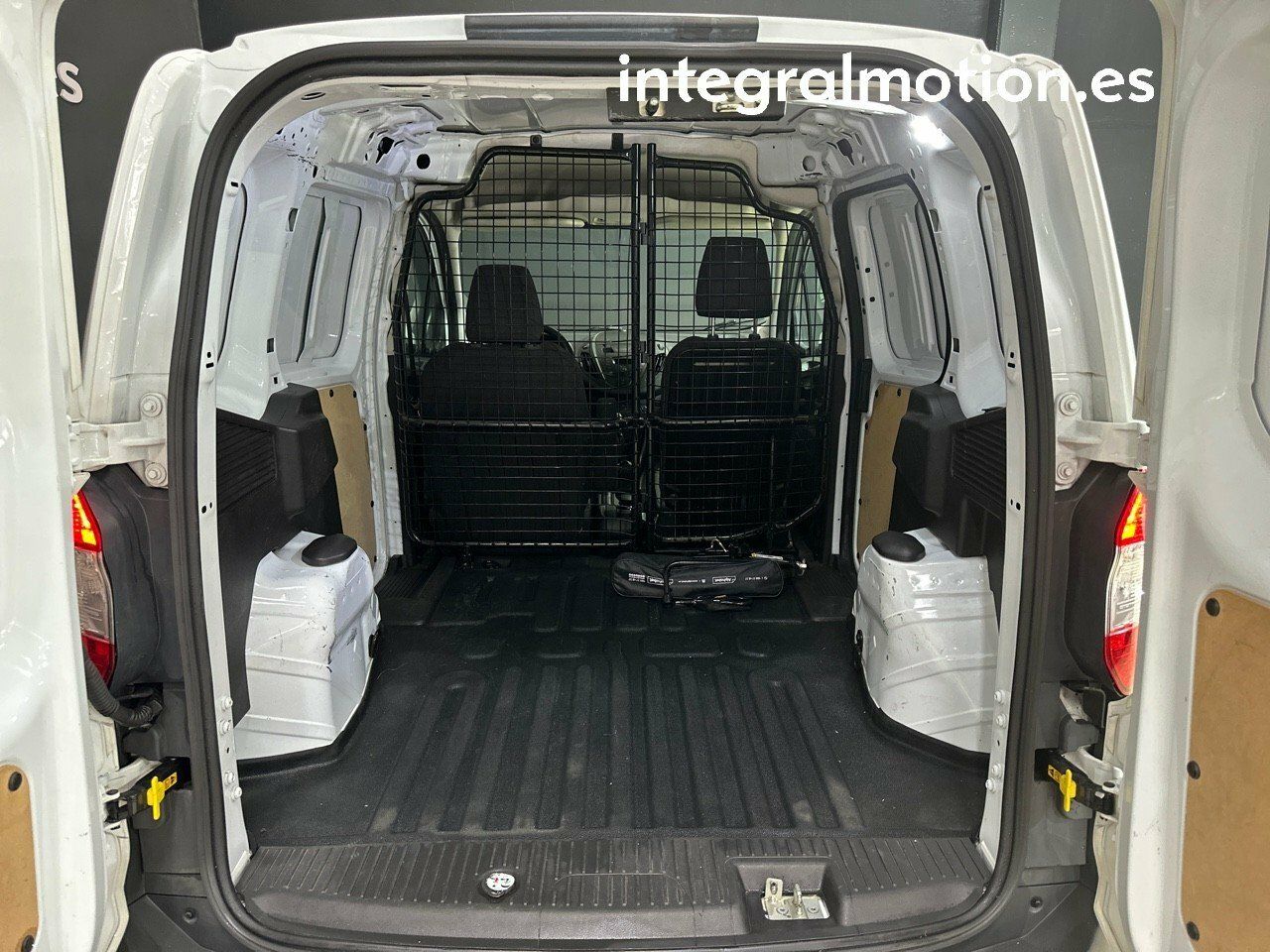 Foto Ford Transit  Courier 7