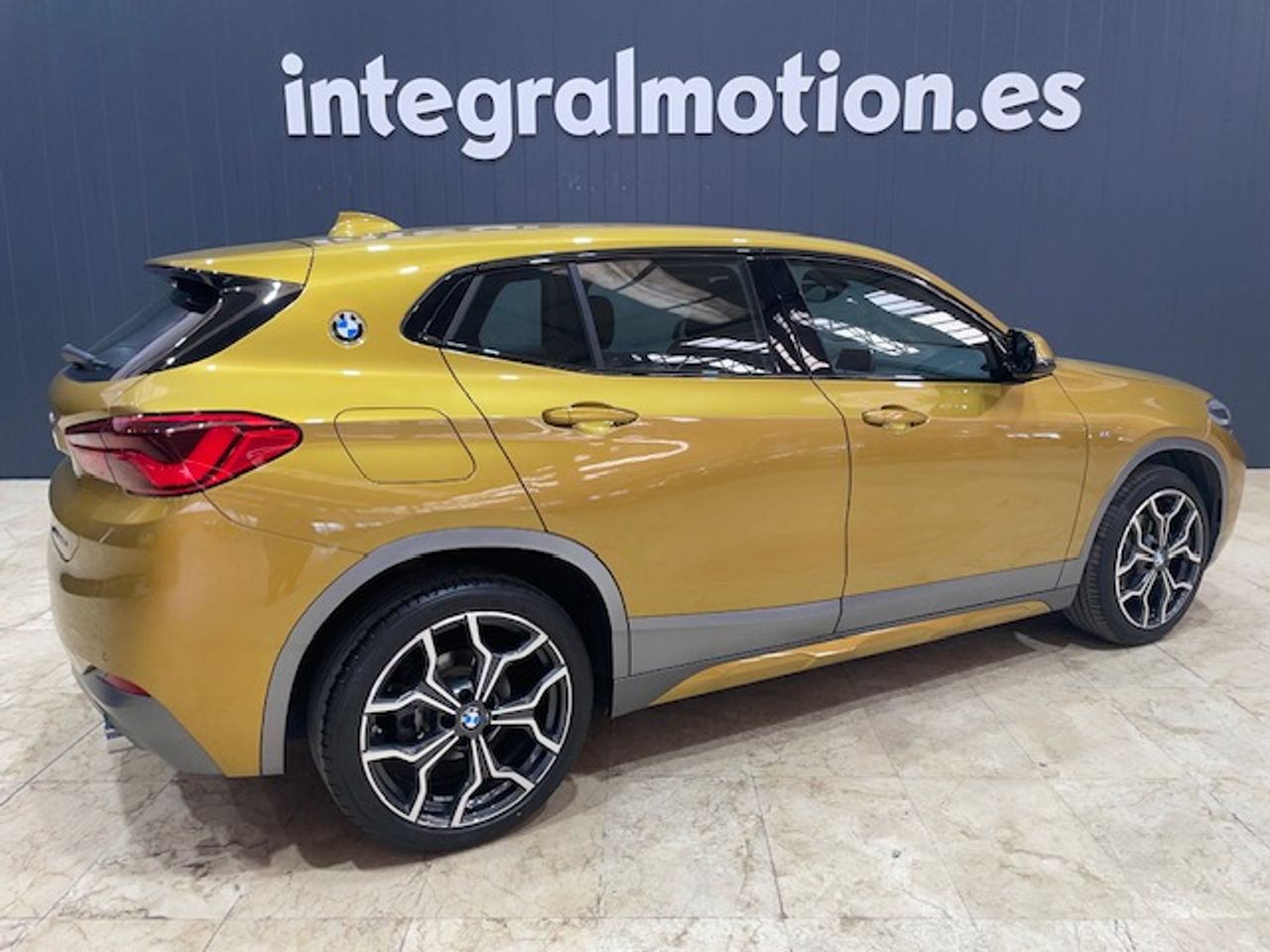 Foto BMW X2 4