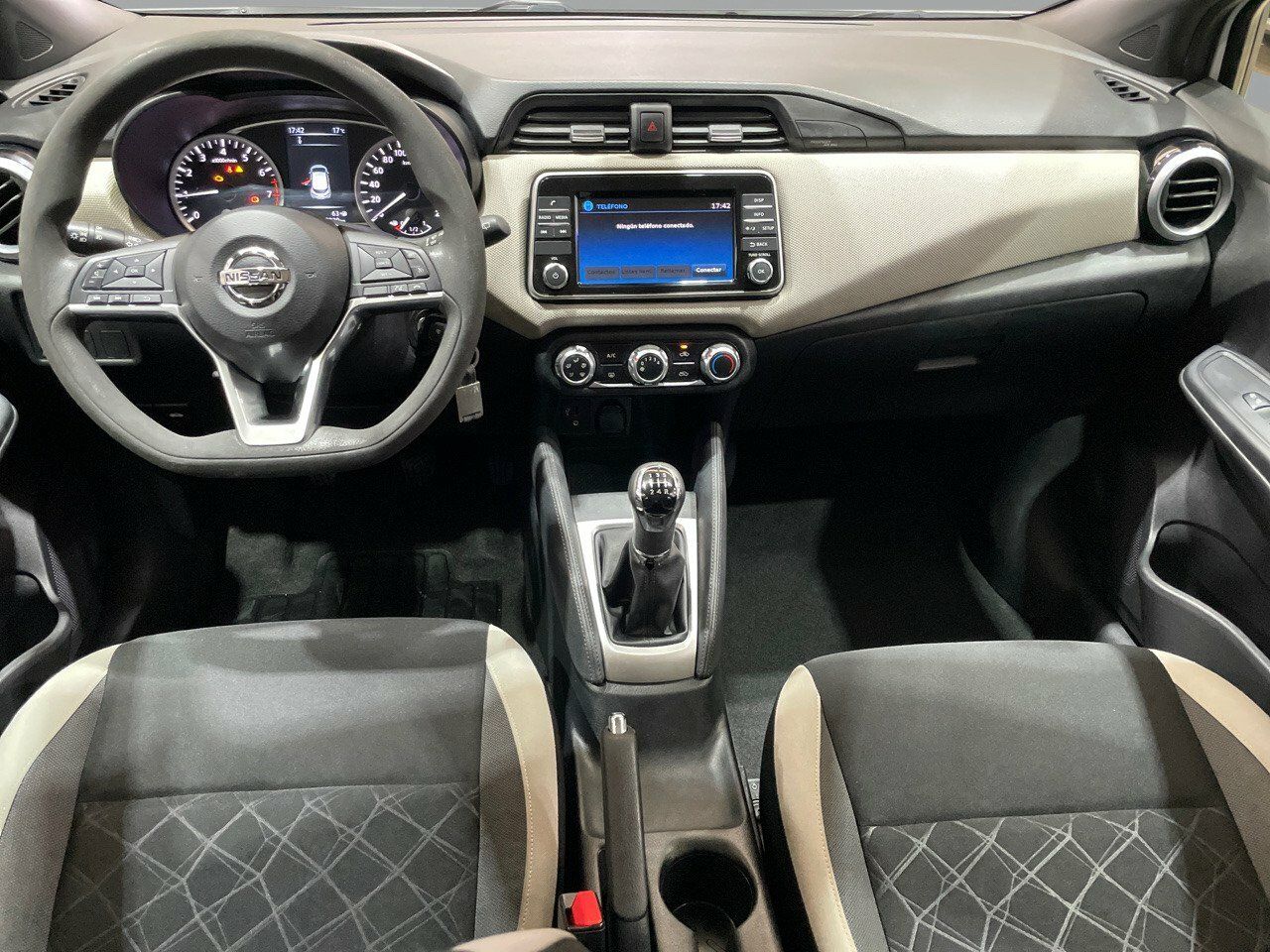 Foto Nissan Micra 7