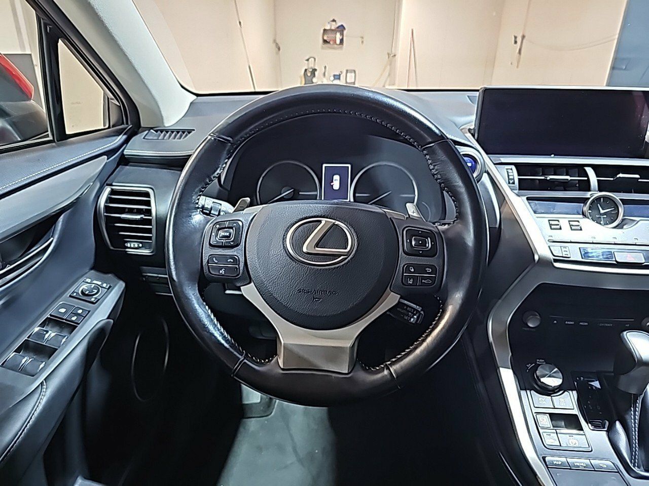 Foto Lexus NX 11