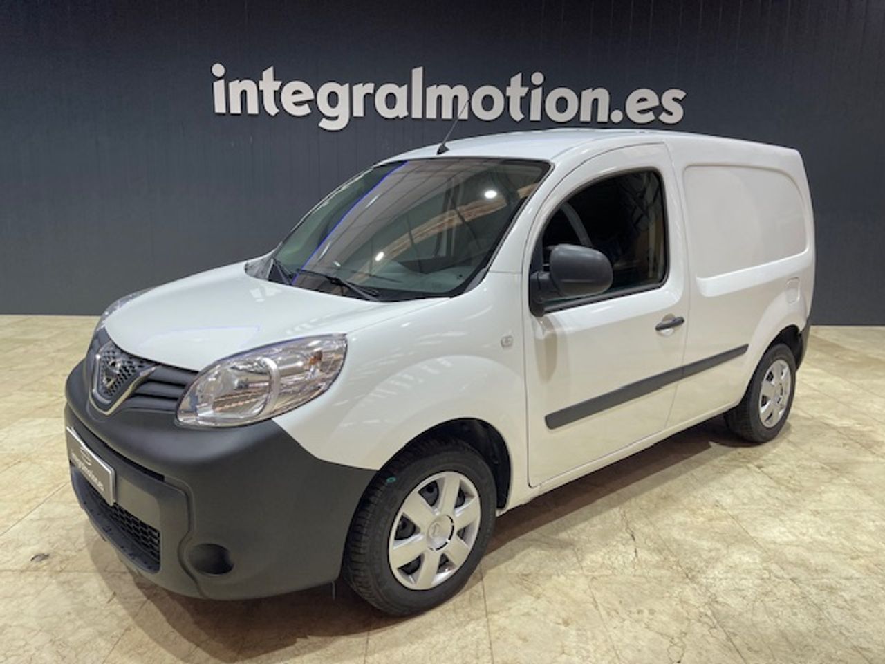 Foto Nissan NV250 1