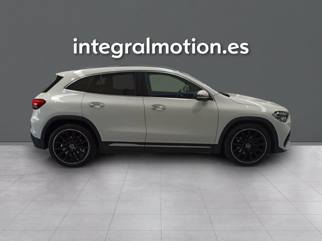 Foto Mercedes-Benz Clase GLA 26