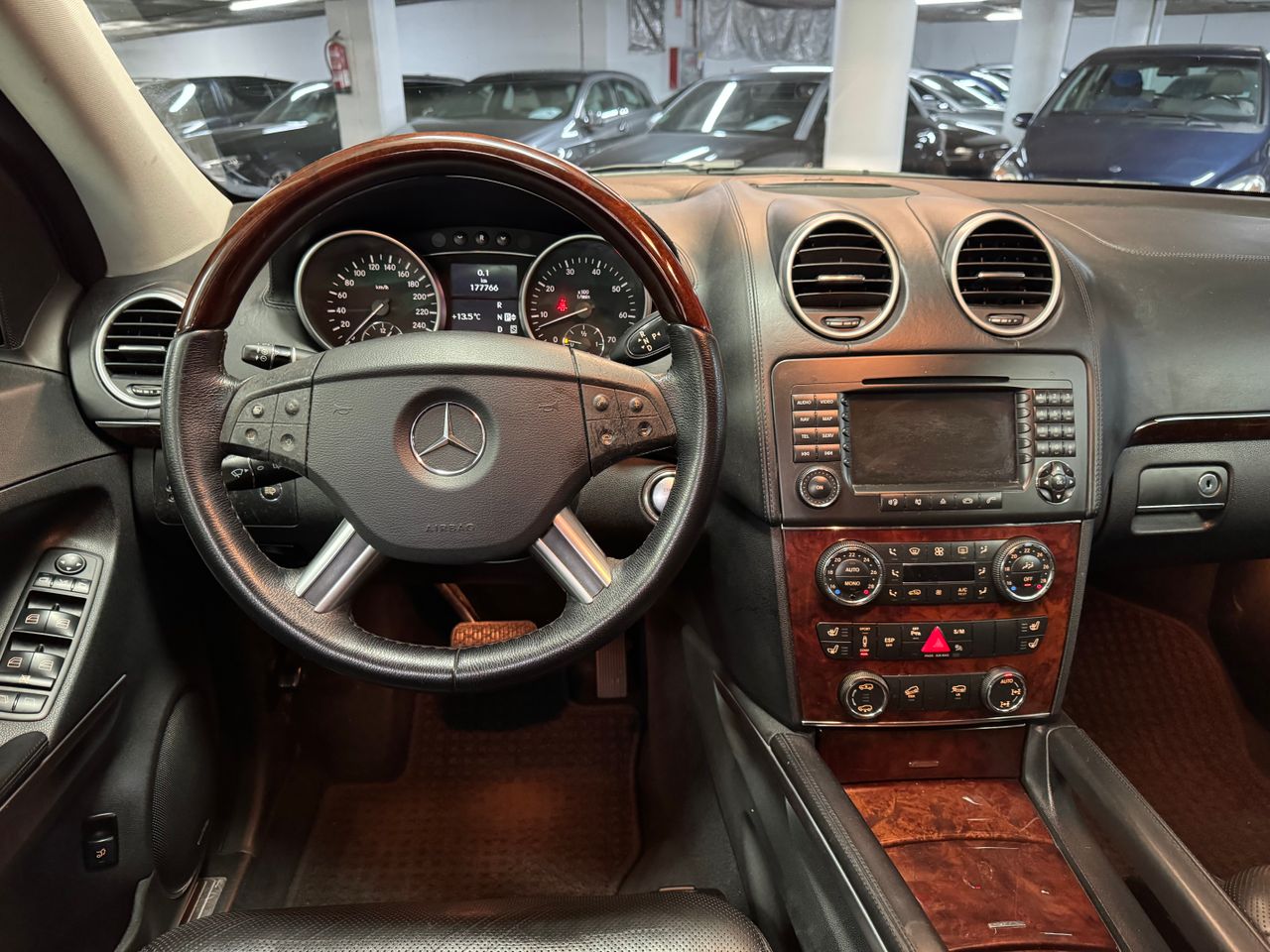 Foto Mercedes-Benz Clase GL 21