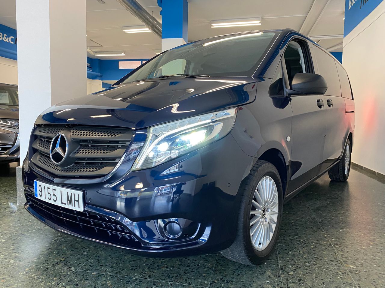 Foto Mercedes-Benz Vito 1