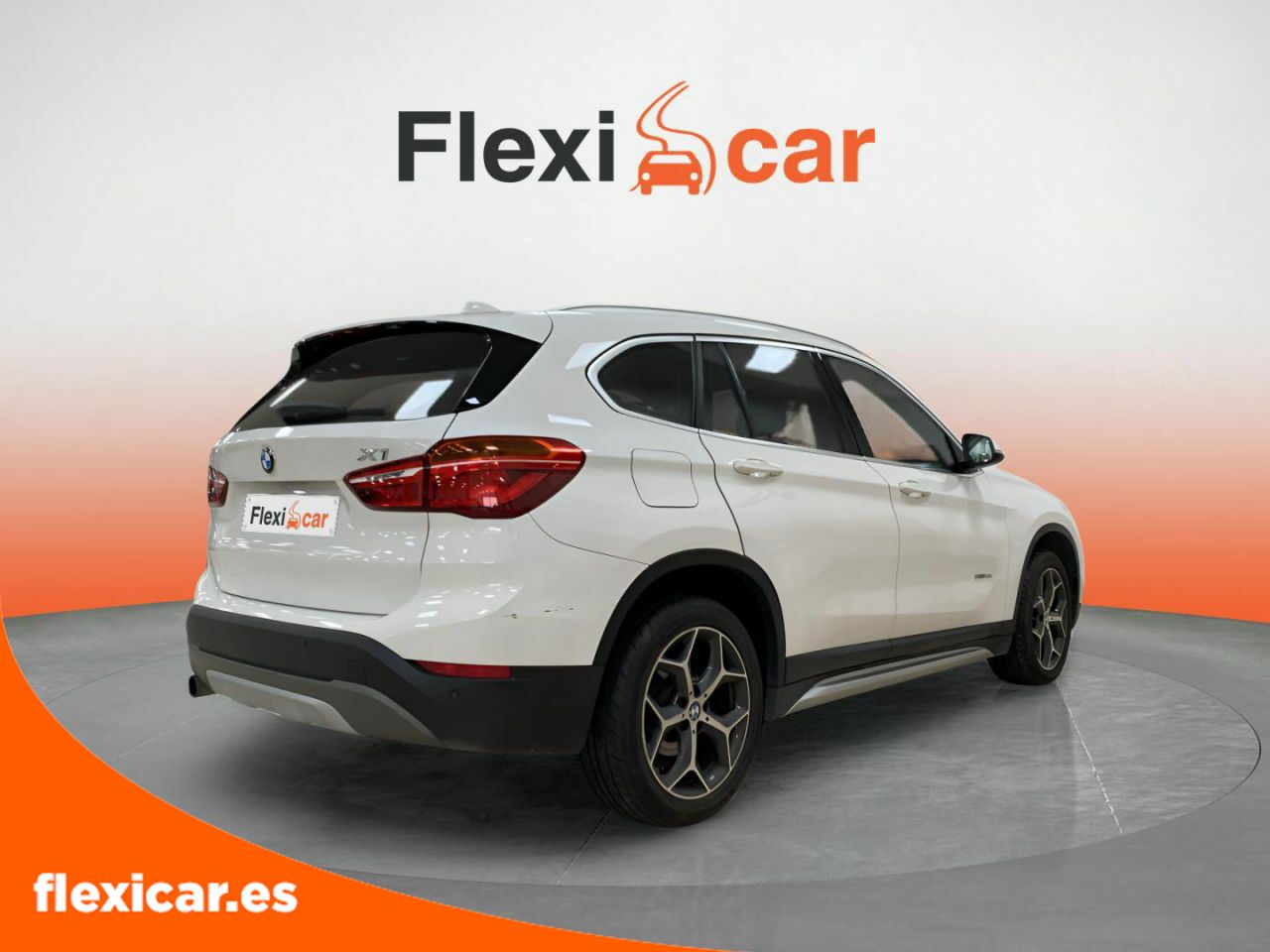 Foto BMW X1 30