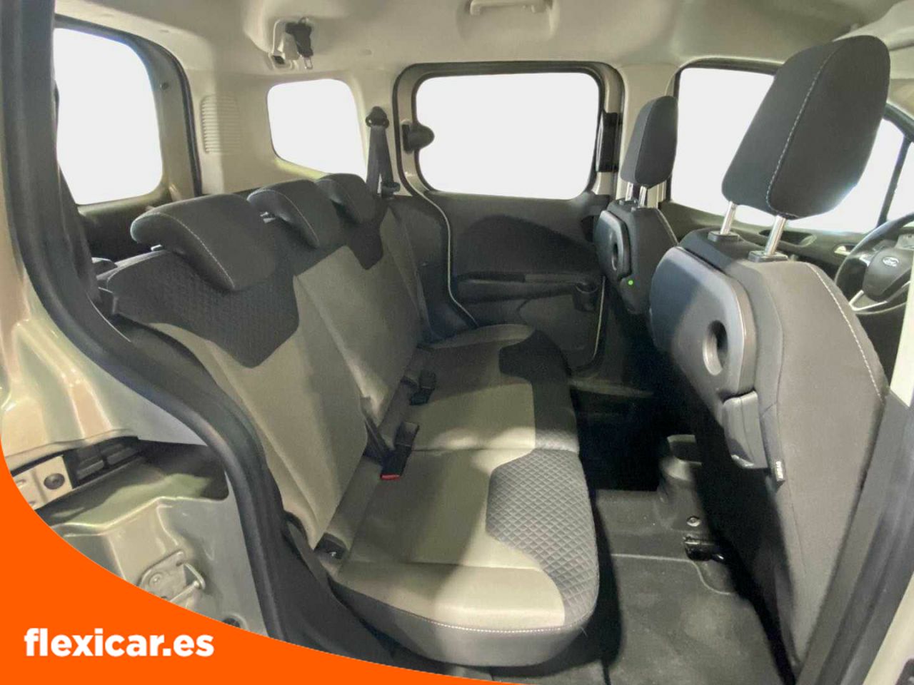 Foto Ford Tourneo Courier 15