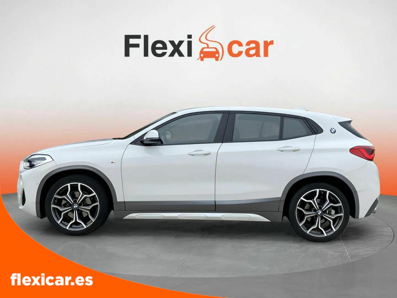 Foto BMW X2 4