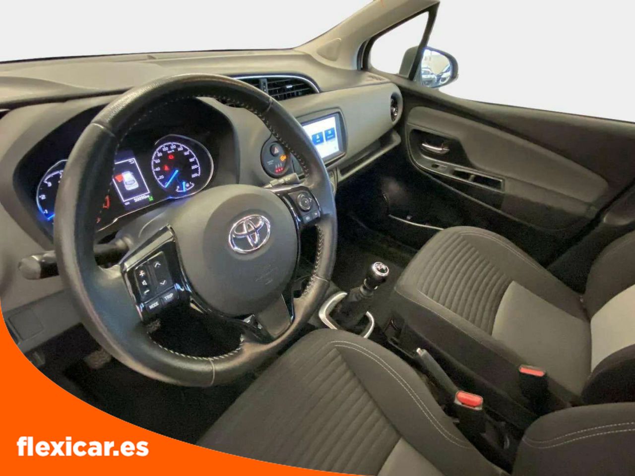 Foto Toyota Yaris 17