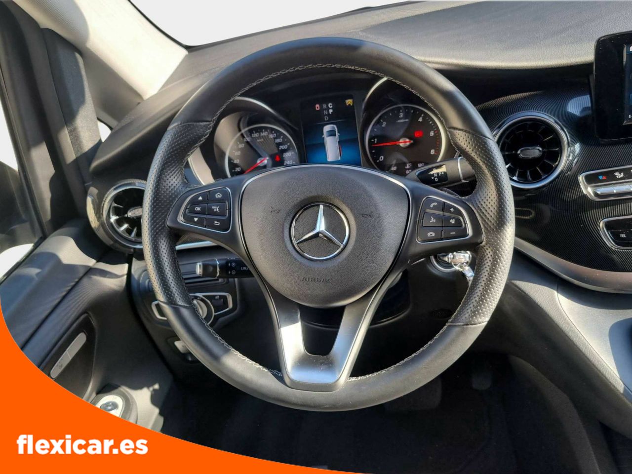 Foto Mercedes-Benz Clase V 12