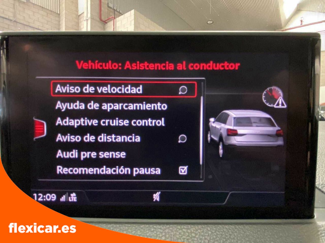 Foto Audi Q2 29