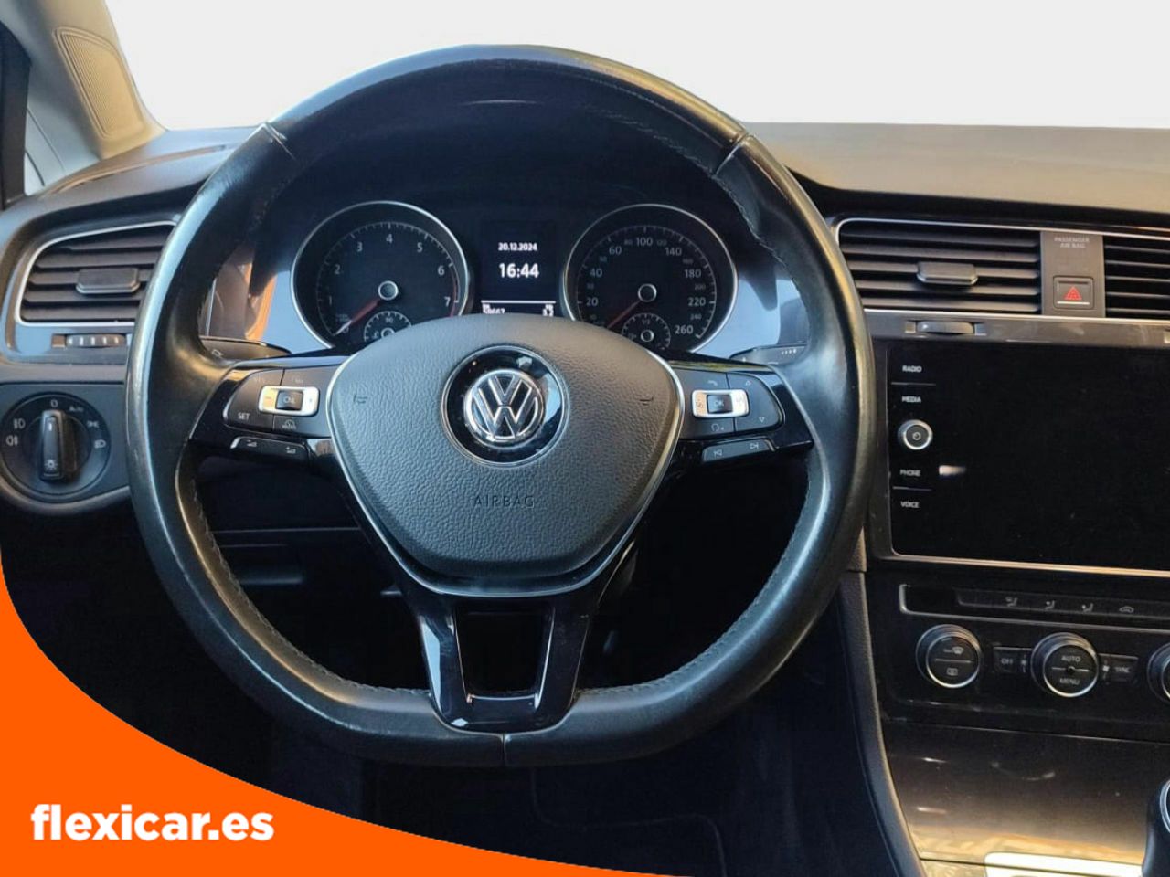 Foto Volkswagen Golf 12