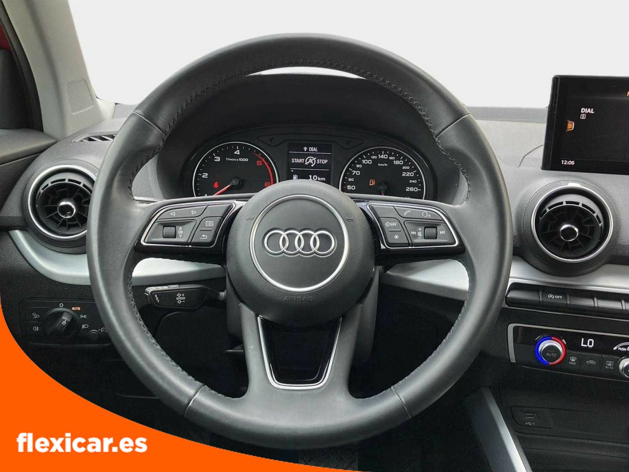 Foto Audi Q2 11