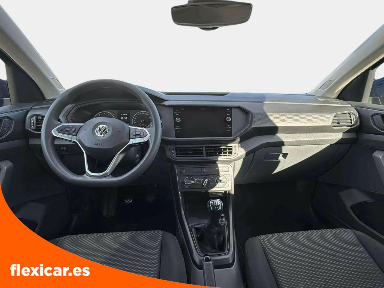 Foto Volkswagen T-Cross 11