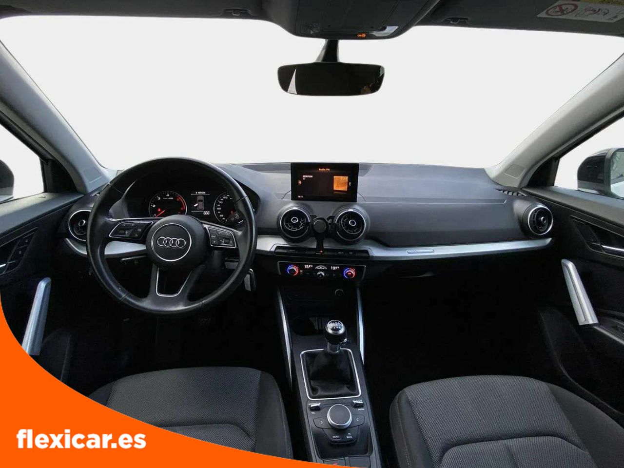 Foto Audi Q2 28