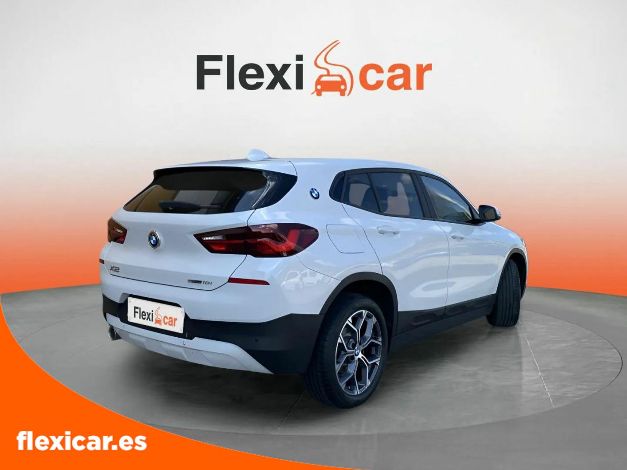 Foto BMW X2 4