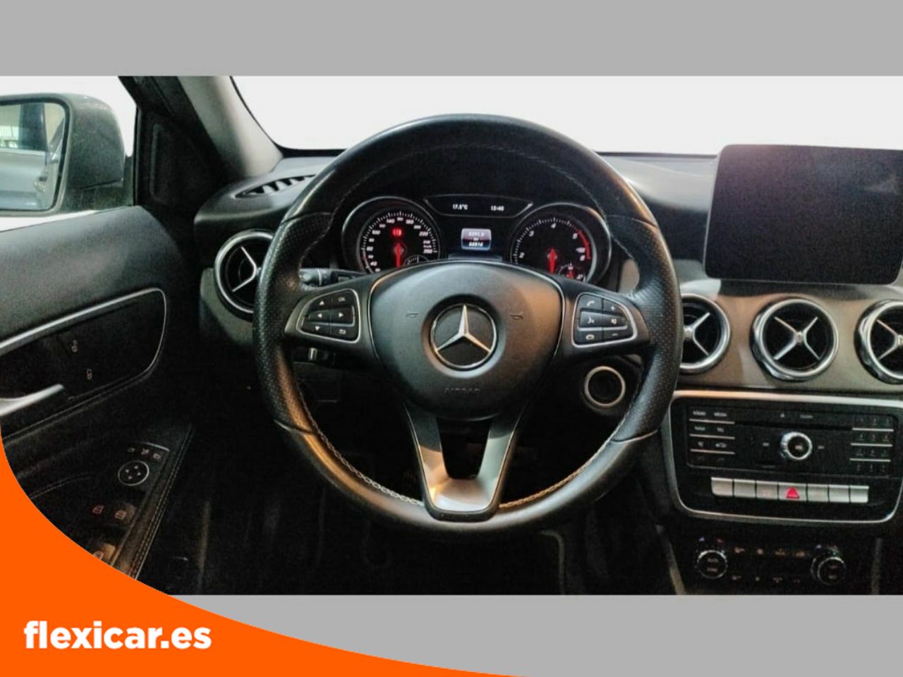 Foto Mercedes-Benz Clase GLA 21