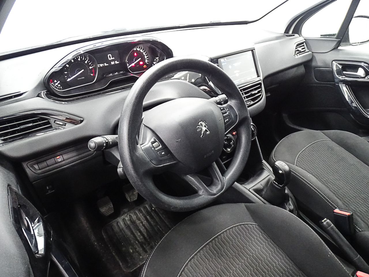 Foto Peugeot 208 19