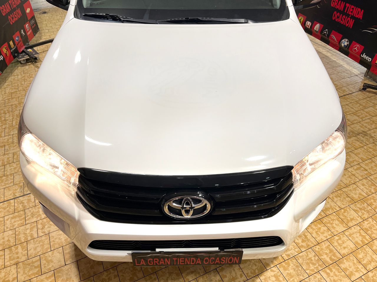 Foto Toyota Hilux 4