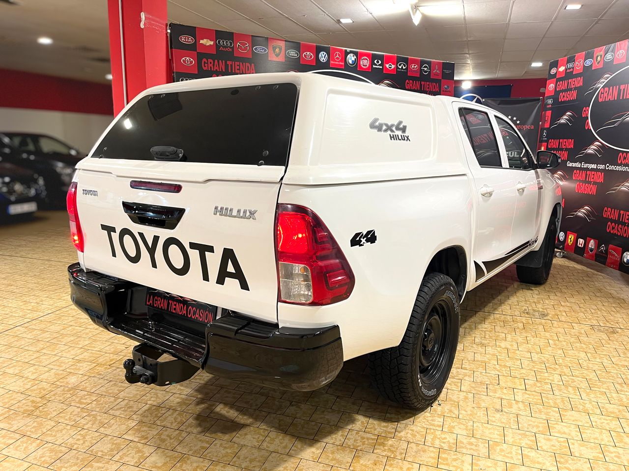 Foto Toyota Hilux 8