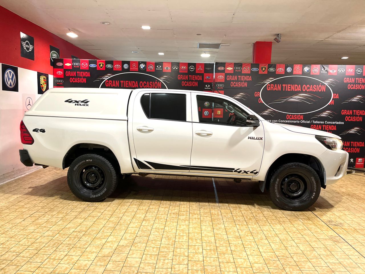 Foto Toyota Hilux 12