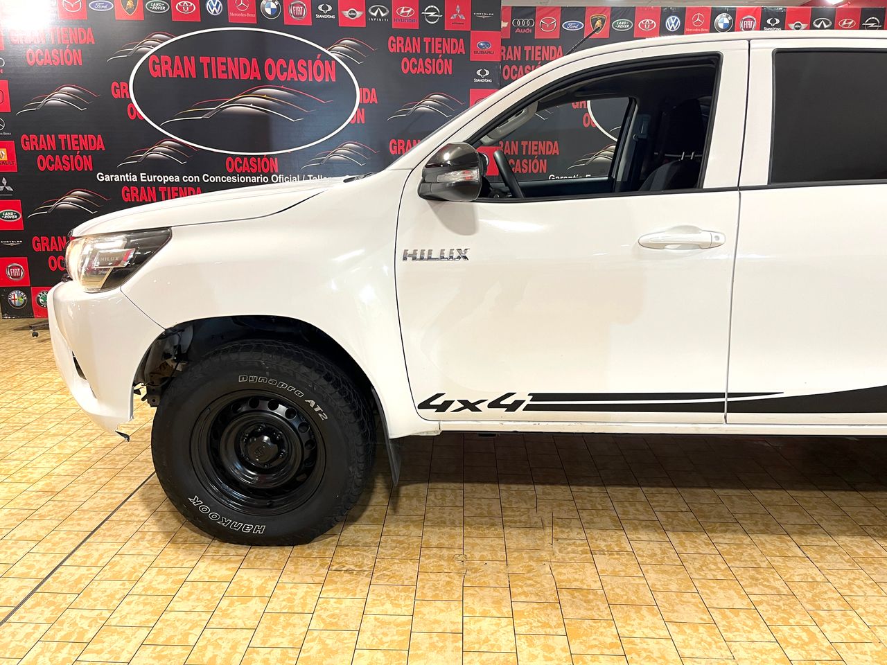 Foto Toyota Hilux 14