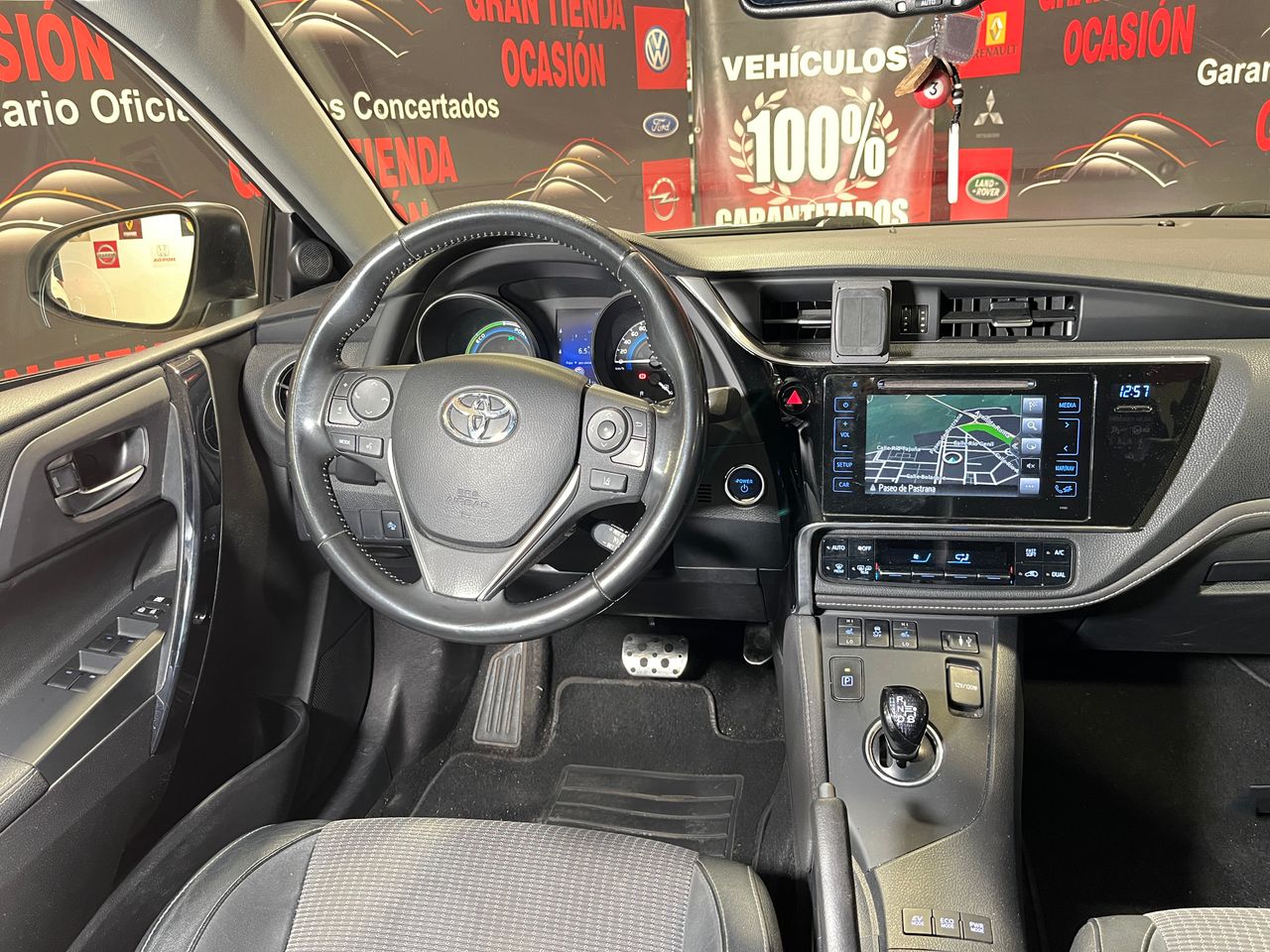 Foto Toyota Auris 13