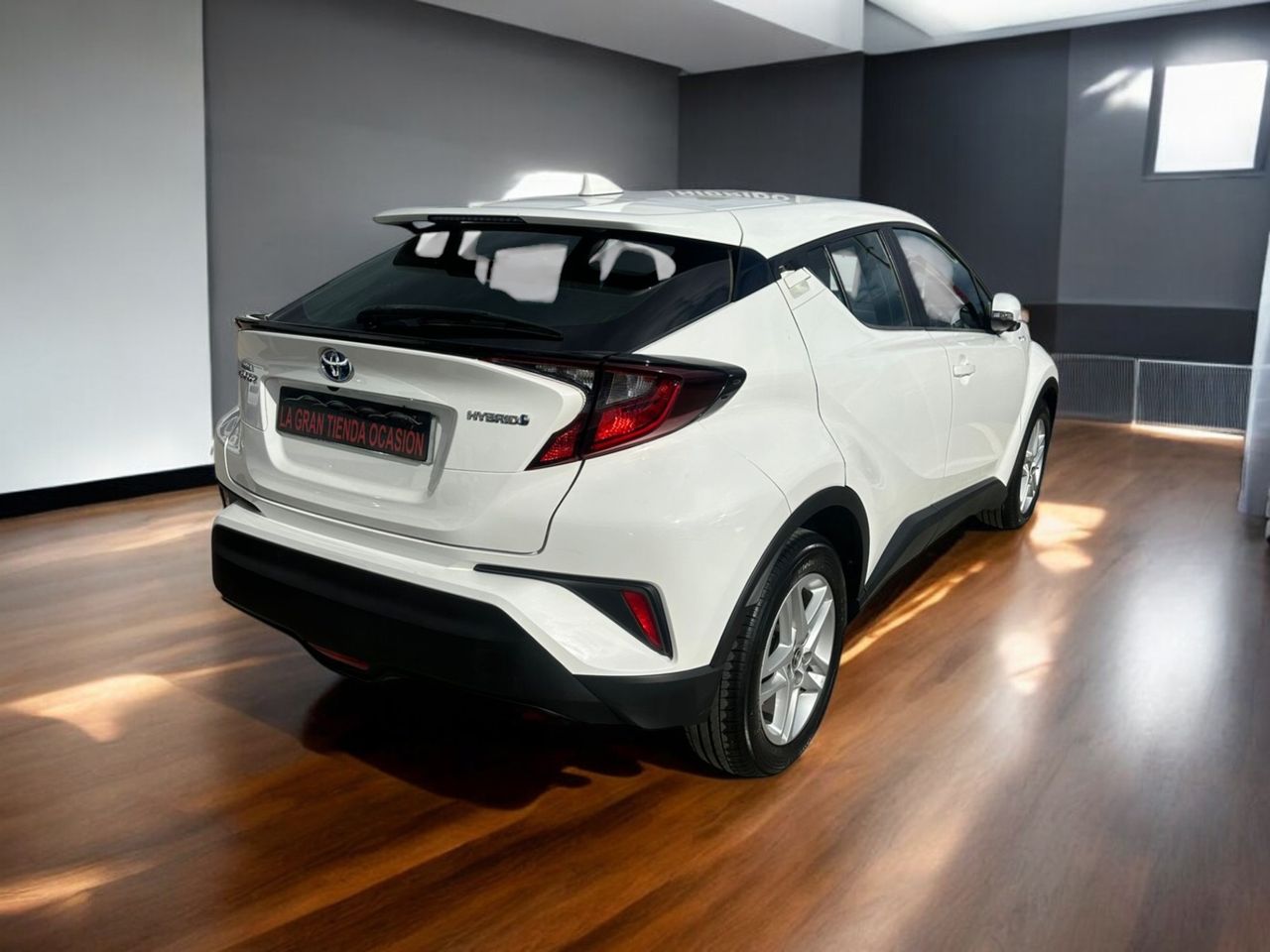 Foto Toyota C-HR 4