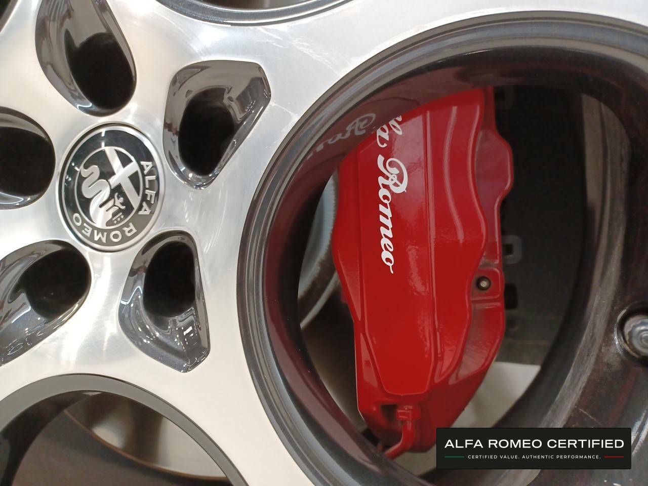 Foto Alfa Romeo Tonale 24