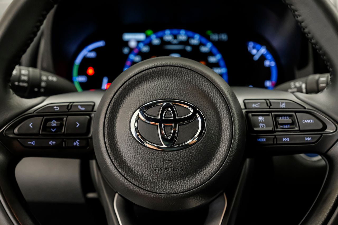 Foto Toyota Yaris 18