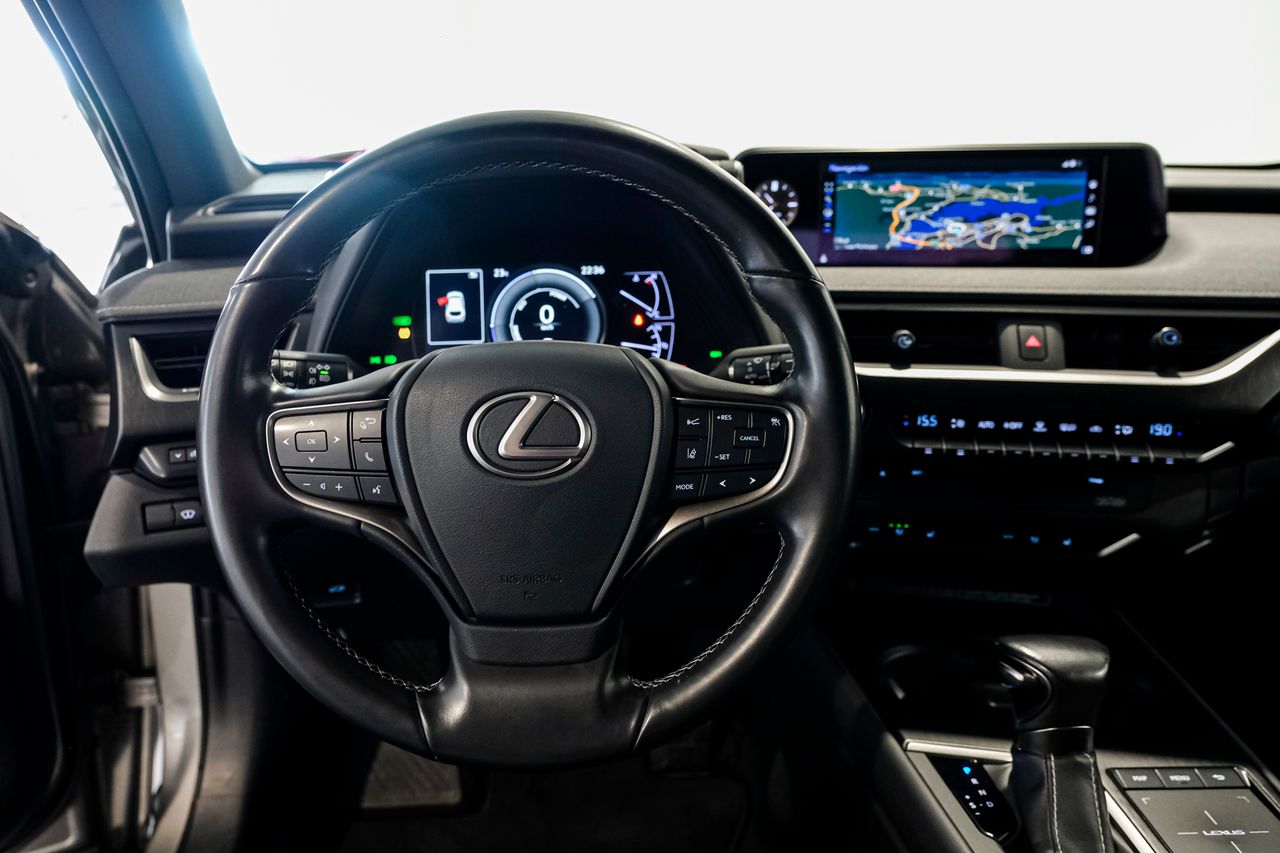 Foto Lexus UX 18