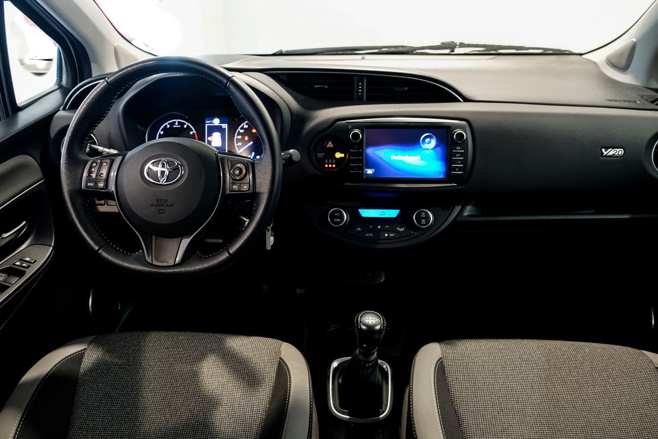 Foto Toyota Yaris 15