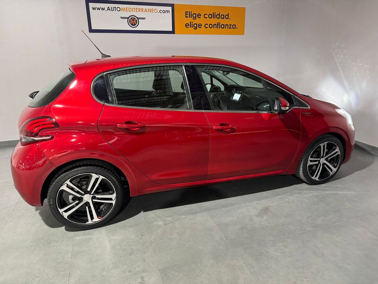 Foto Peugeot 208 6