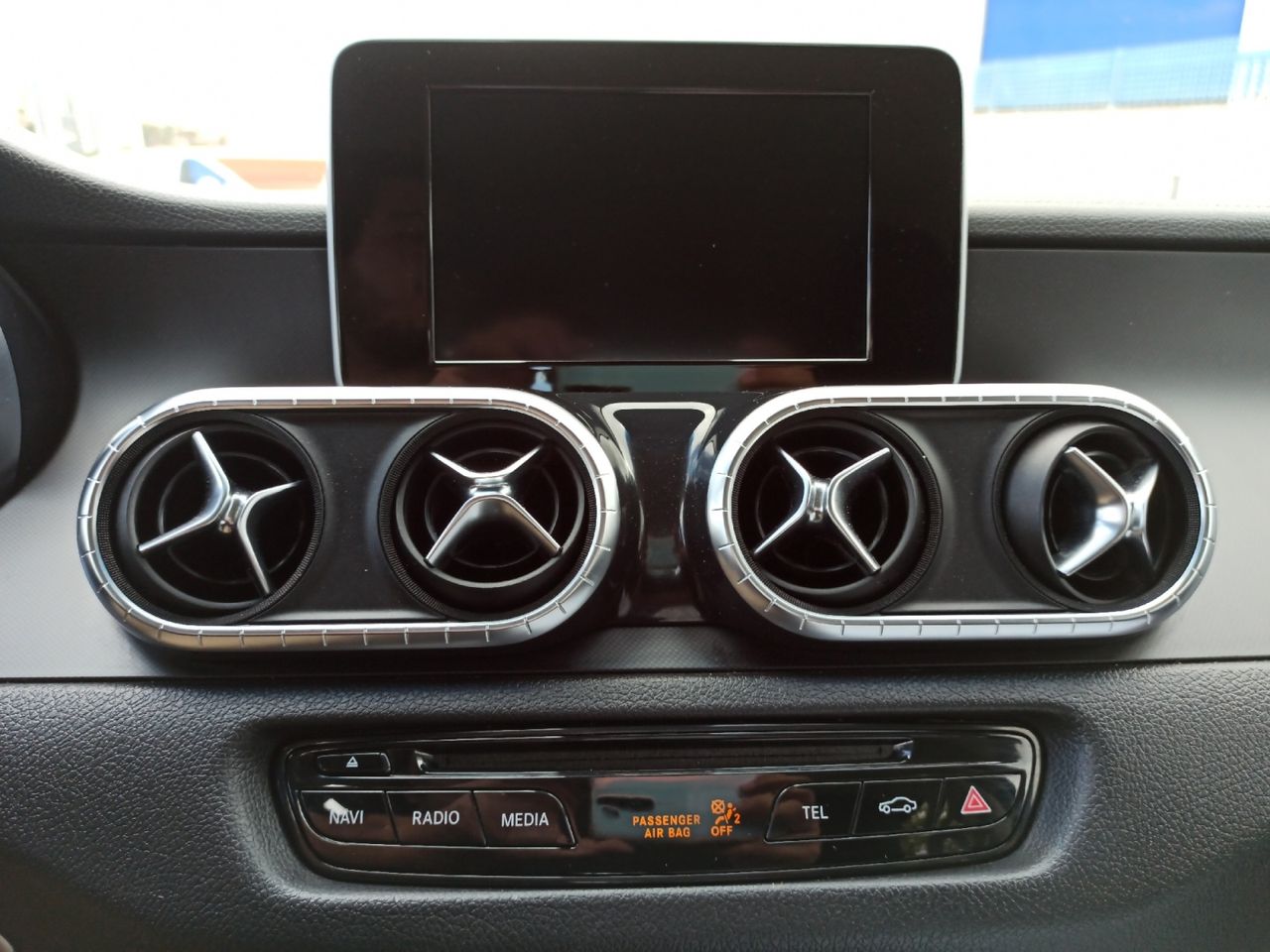 Foto Mercedes-Benz Clase X 11