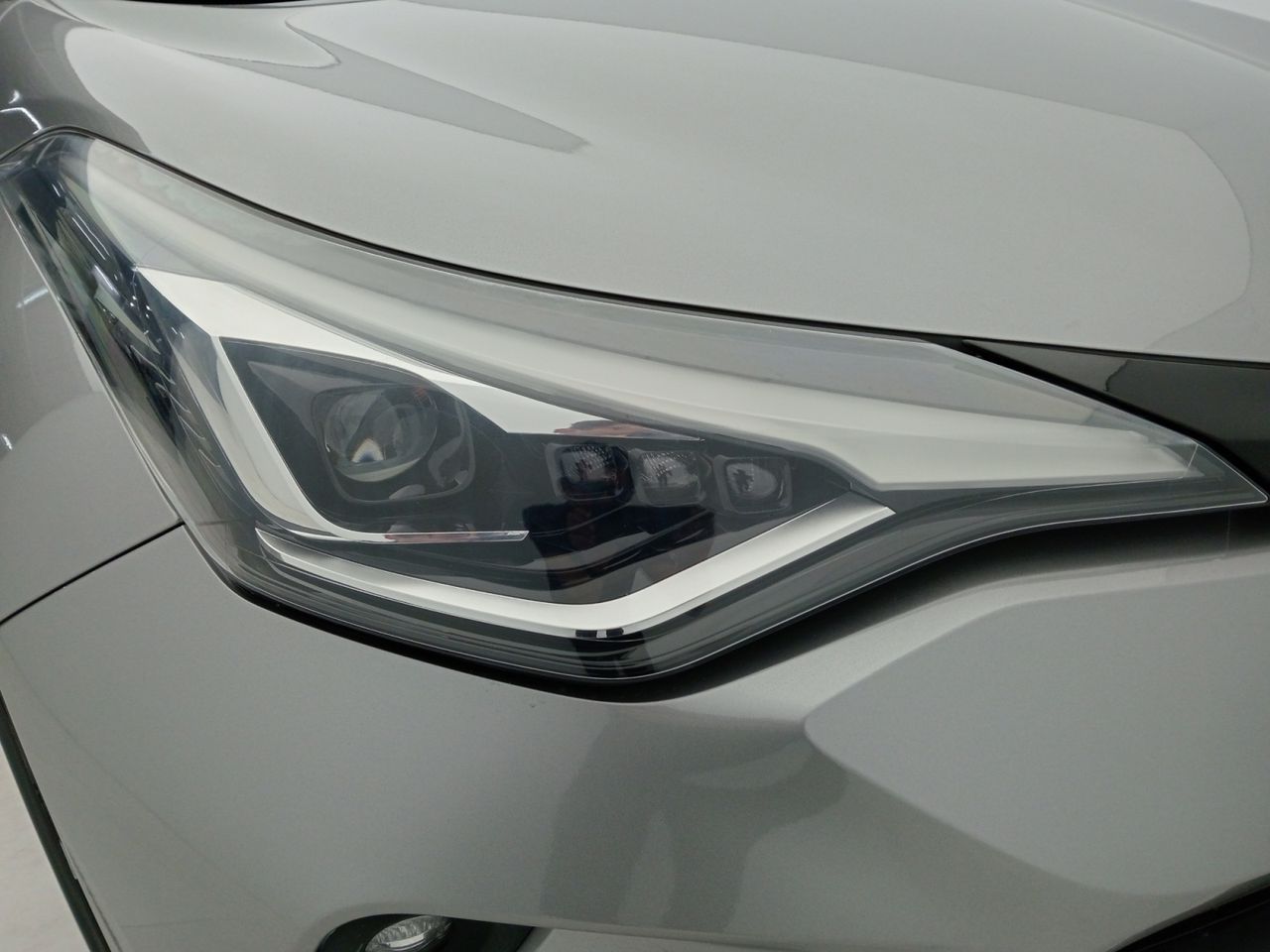 Foto Toyota C-HR 22