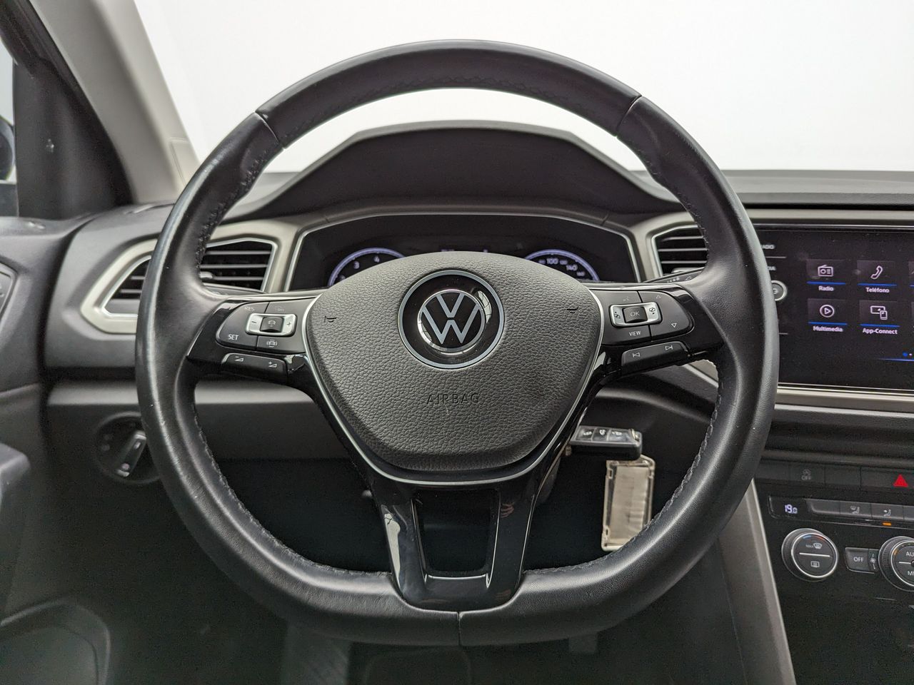 Foto Volkswagen T-Roc 17