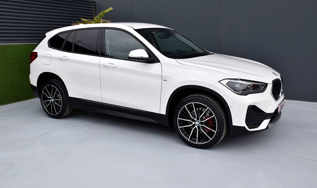 Foto BMW X1 40