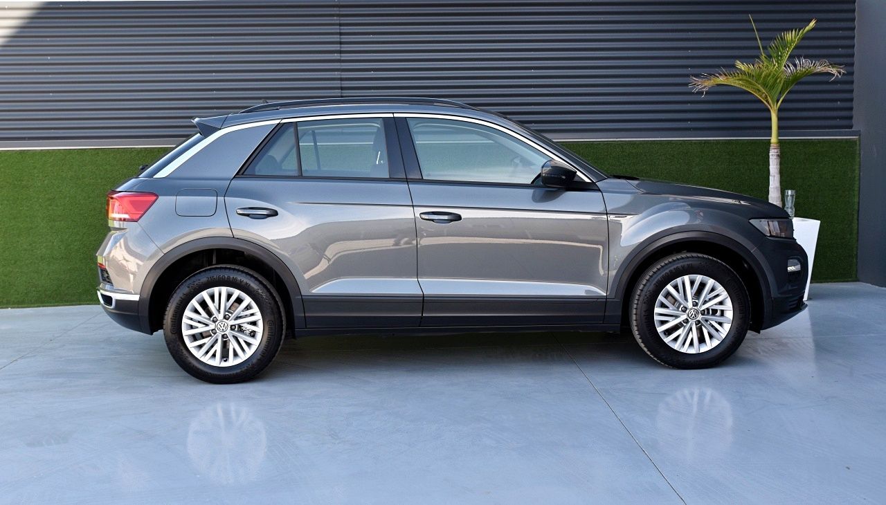 Foto Volkswagen T-Roc 4